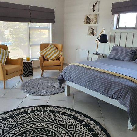 Albatross Guesthouse Langebaan Eksteriør billede