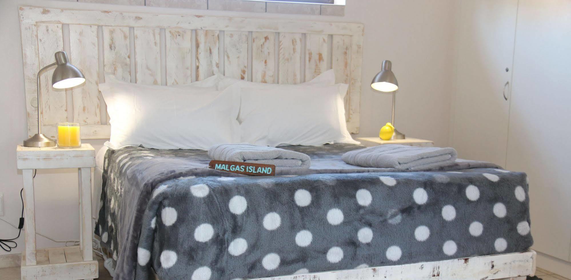 Albatross Guesthouse Langebaan Eksteriør billede
